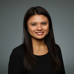 Headshot of Therese Bell, FNP-C